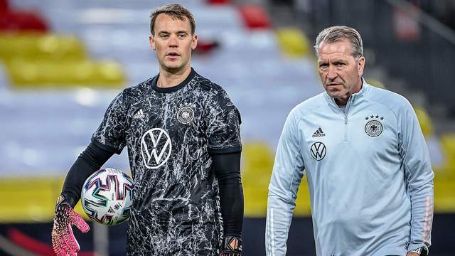 都洋溢着笑 都洋溢着笑