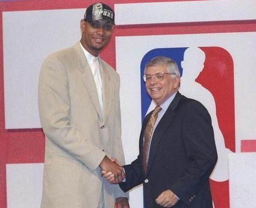 在地方和全 在地方和全